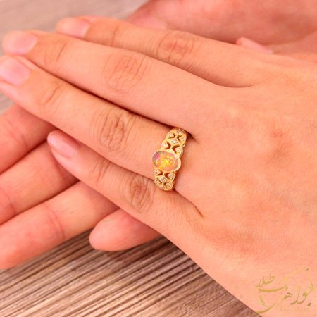 انگشتر اپال سفید طلا و جواهر زنانه
