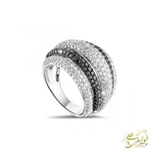 عکس انگشتر لاکچری طلای زنانه با نگین برلیان سیاه و سفید
