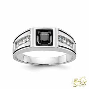 انگشتر طلا سفید مردانه با نگین برلیان سیاه و سفید