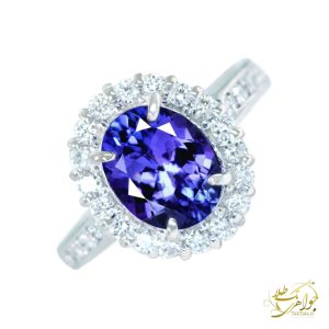 عکس انگشتر طلا زنانه با نگین تانزانایت و دوربرلیان